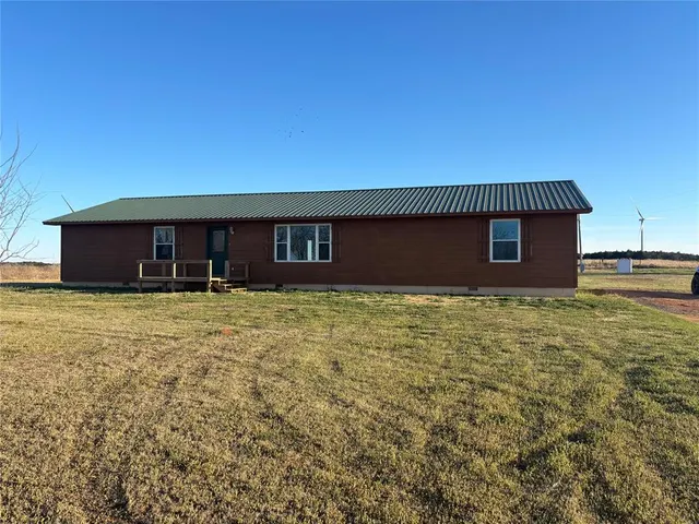 Front exterior — 29711 W Reuter W Road, Hinton, OK 73047