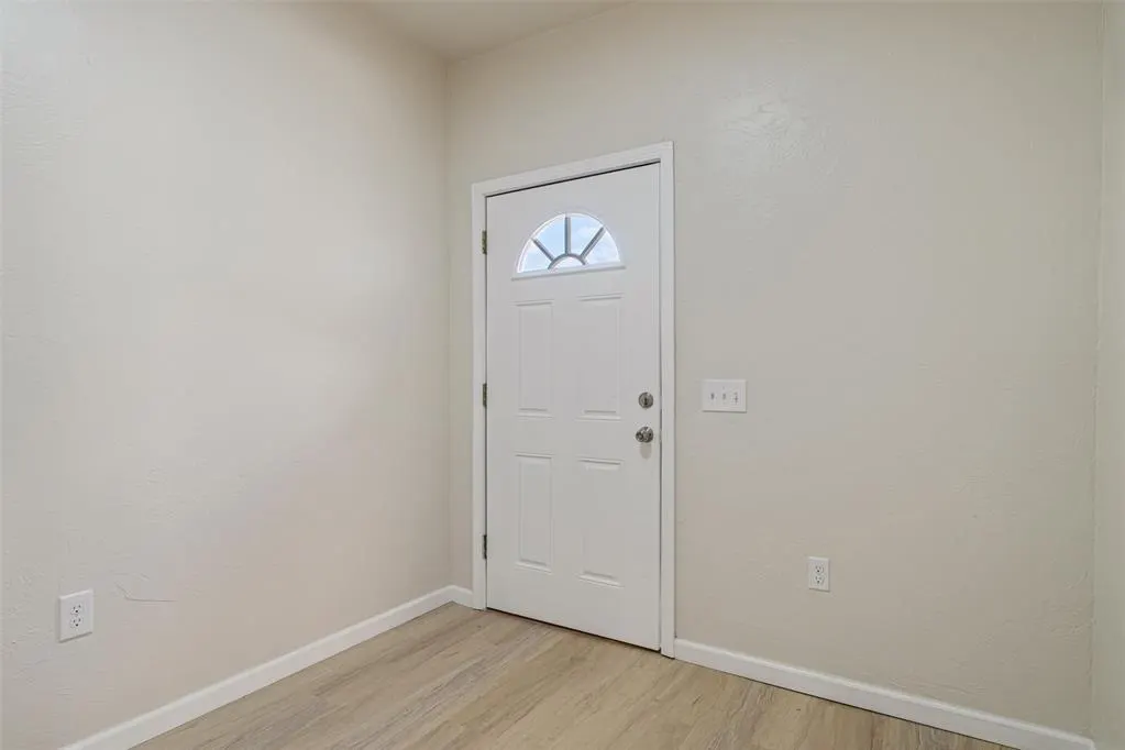 Photo 4 — 30499 E Hill Court, Tecumseh, OK 74873
