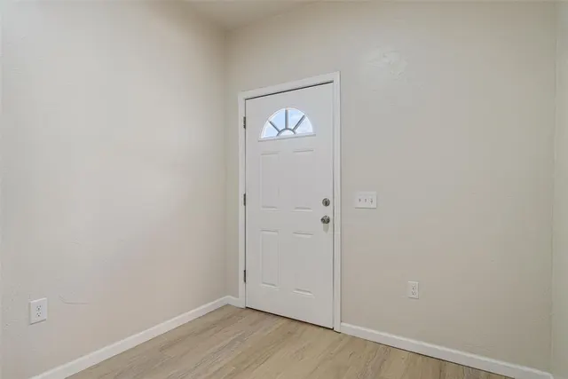 Photo 4 — 30499 E Hill Court, Tecumseh, OK 74873