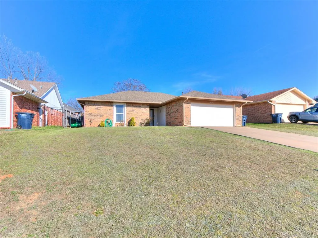 Photo 4 — 4339 Liberty Circle, Shawnee, OK 74804