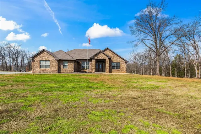 Photo 2 — 9301 S Harrah Road, Newalla, OK 74857