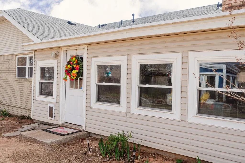 Photo 35 — 1315 Lynnwood Drive, Elk City, OK 73644