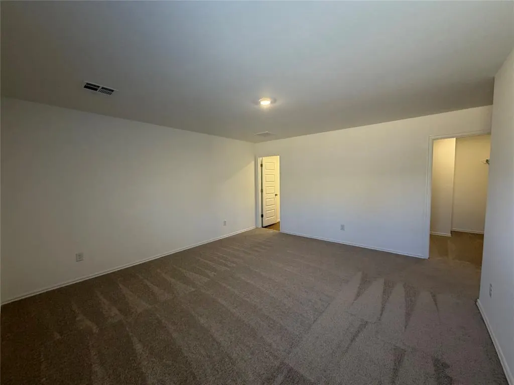 Photo 14 — 10005 SW 38th Street, Mustang, OK 73064