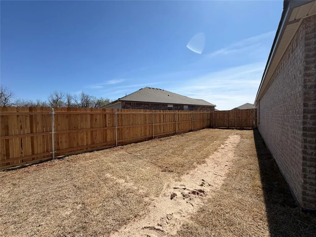 Photo 28 — 10005 SW 38th Street, Mustang, OK 73064