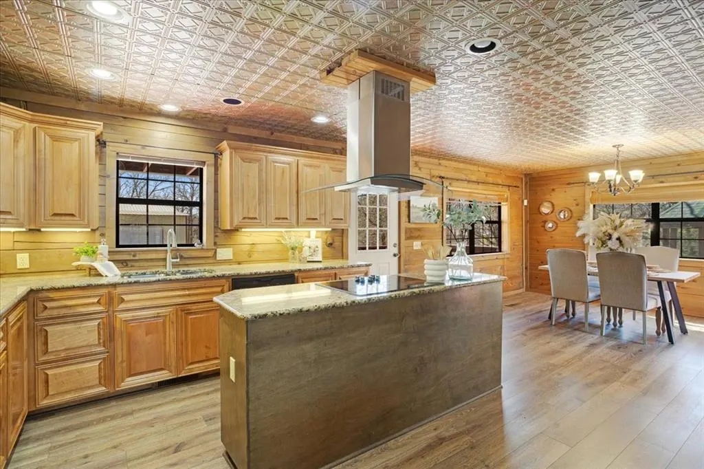Photo 9 — 30 Rose Drive, Mead, OK 73449