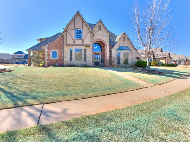 Photo 2 — 3100 NW 163rd Court, Edmond, OK 73013
