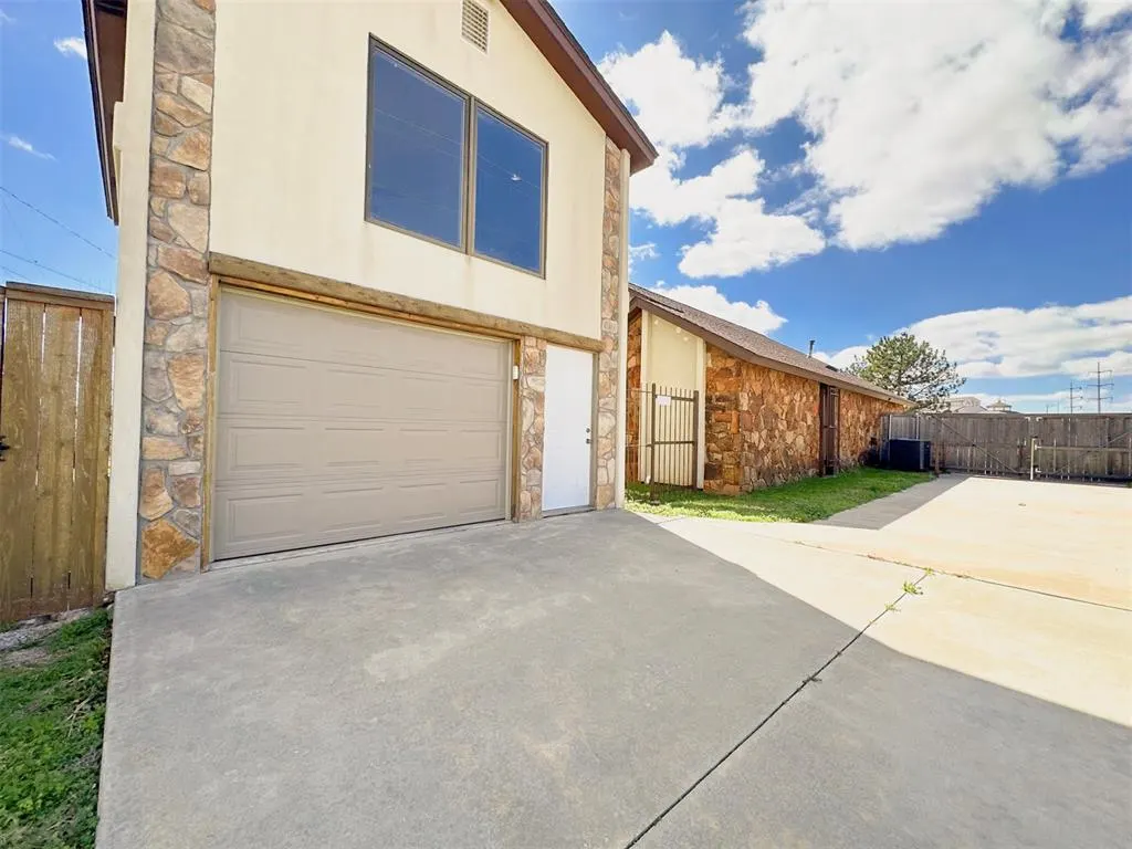 Photo 2 — 3824 N Tacoma Street, Oklahoma City, OK 73112