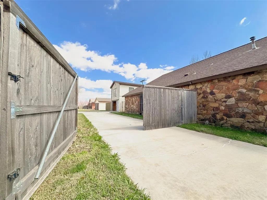 Photo 30 — 3824 N Tacoma Street, Oklahoma City, OK 73112