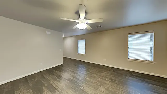 Photo 5 — 11514 Keystone Circle, Oklahoma City, OK 73114