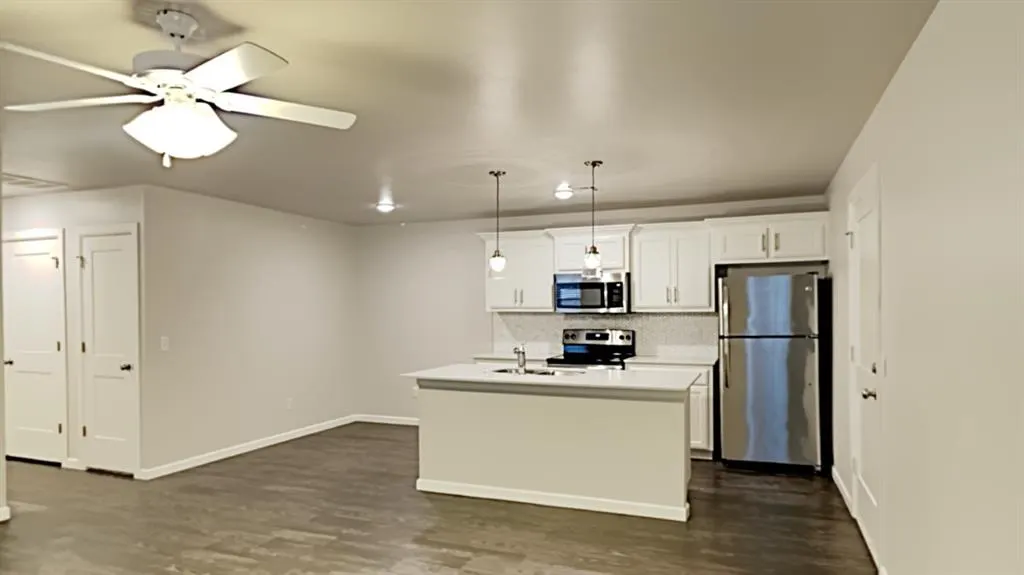 Photo 7 — 11514 Keystone Circle, Oklahoma City, OK 73114