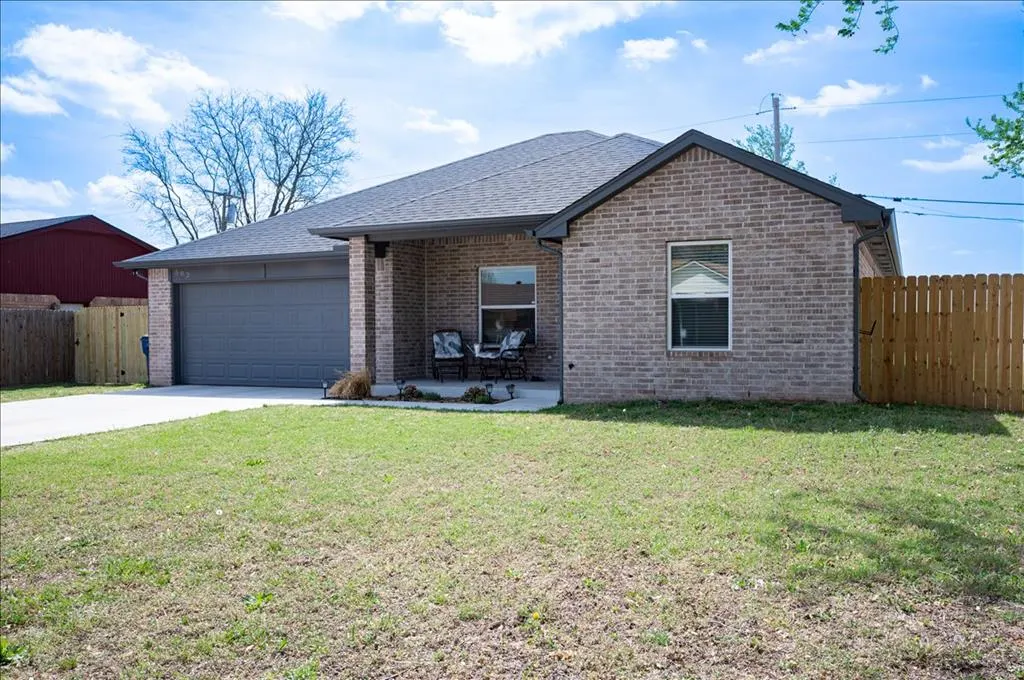 Photo 4 — 502 E Hudson Street, Lexington, OK 73051