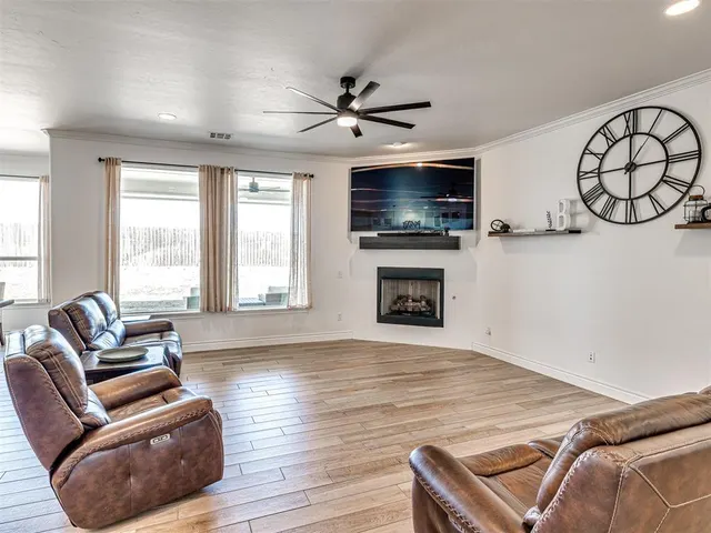Photo 7 — 1407 Presidio Drive, Norman, OK 73072