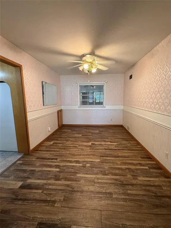 Photo 16 — 209 S 2nd Avenue, Stroud, OK 74079