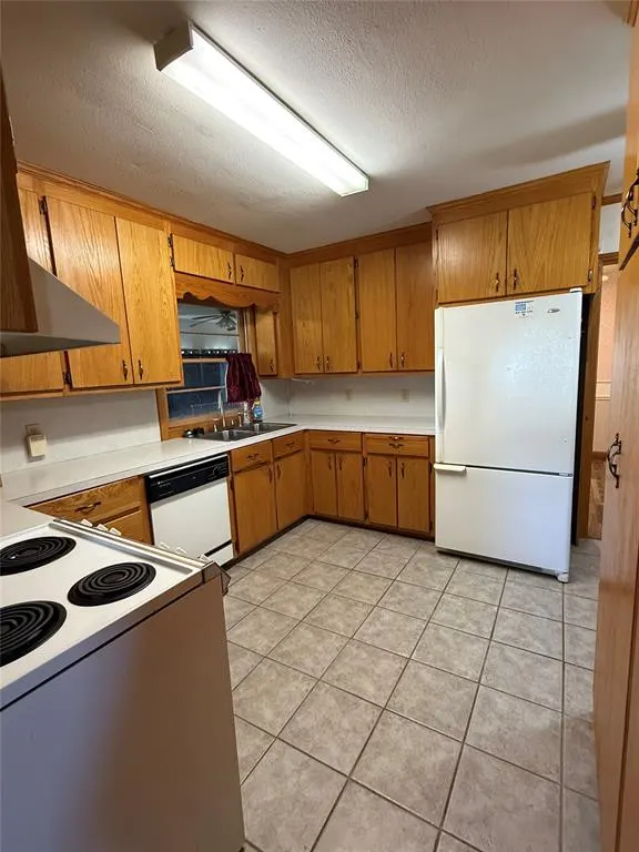 Photo 17 — 209 S 2nd Avenue, Stroud, OK 74079