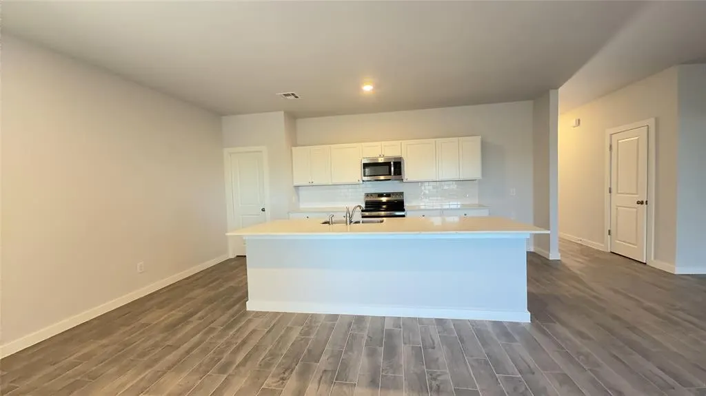 Photo 3 — 17030 Buck Circle, Newalla, OK 74857