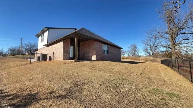 Photo 5 — 17030 Buck Circle, Newalla, OK 74857