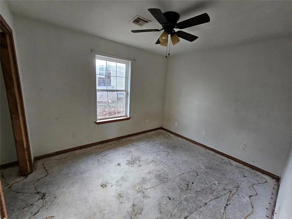 Photo 2 — 416 E Washington Street, Tecumseh, OK 74873