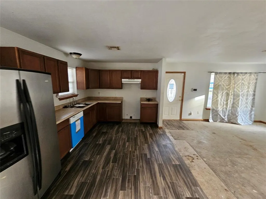 Photo 7 — 416 E Washington Street, Tecumseh, OK 74873