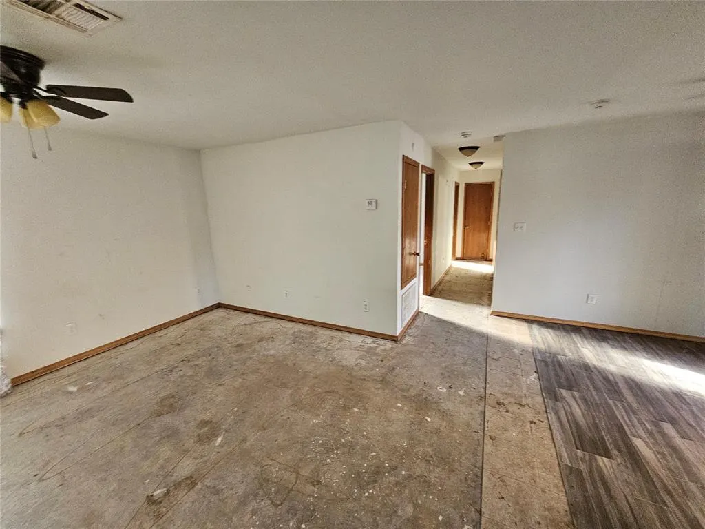Photo 9 — 416 E Washington Street, Tecumseh, OK 74873