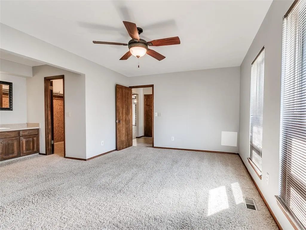 Photo 5 — 6411 NW 30th Terrace, Bethany, OK 73008