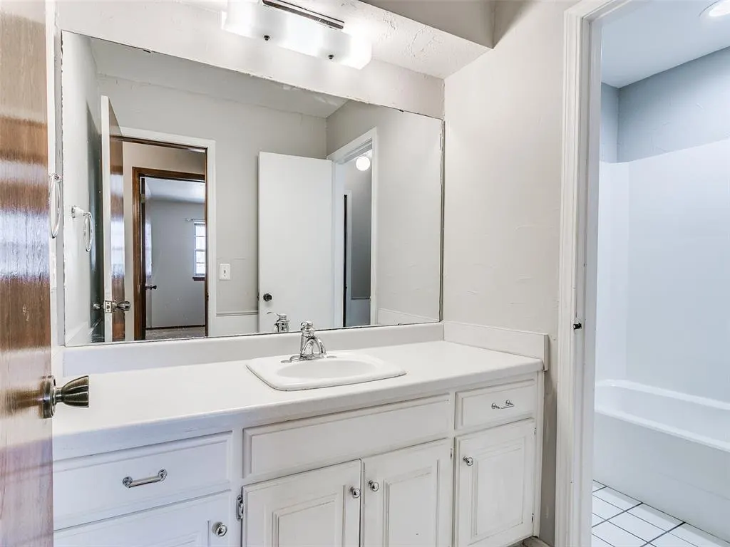 Photo 10 — 6411 NW 30th Terrace, Bethany, OK 73008