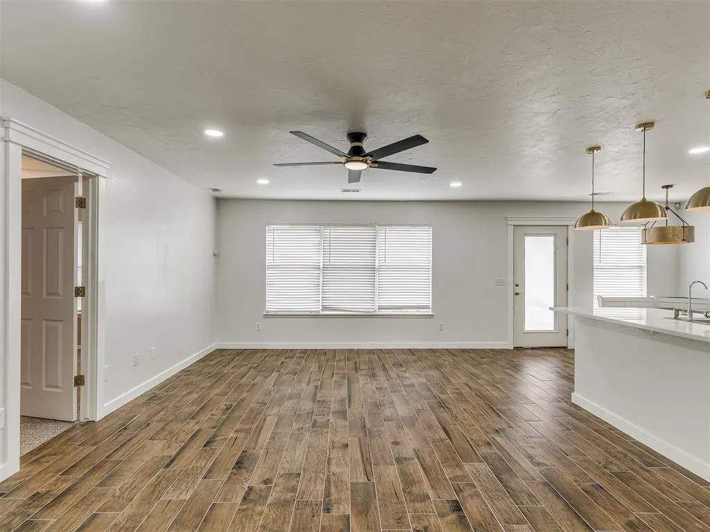 Photo 5 — 6020 SE 82nd Circle, Oklahoma City, OK 73135