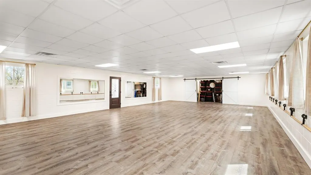 Photo 8 — 104 W Trudgeon, Washington, OK 73093