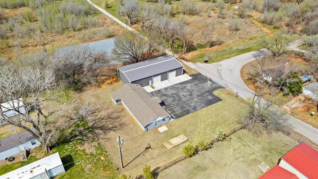 Photo 39 — 104 W Trudgeon, Washington, OK 73093
