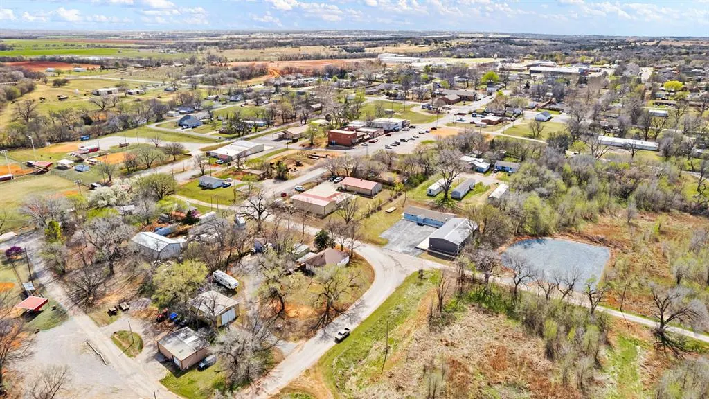 Photo 43 — 104 W Trudgeon, Washington, OK 73093