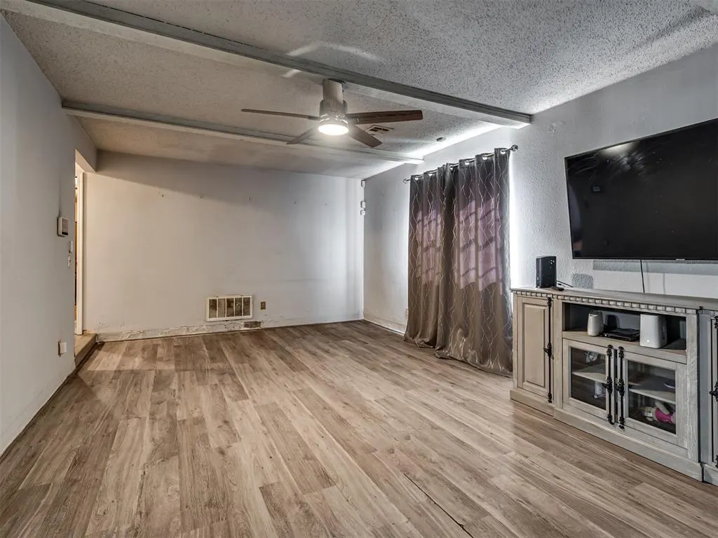 Photo 11 — 4901 Washington Square, Oklahoma City, OK 73135