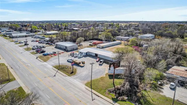 Photo 2 — 1505 N Main Street, Newcastle, OK 73065