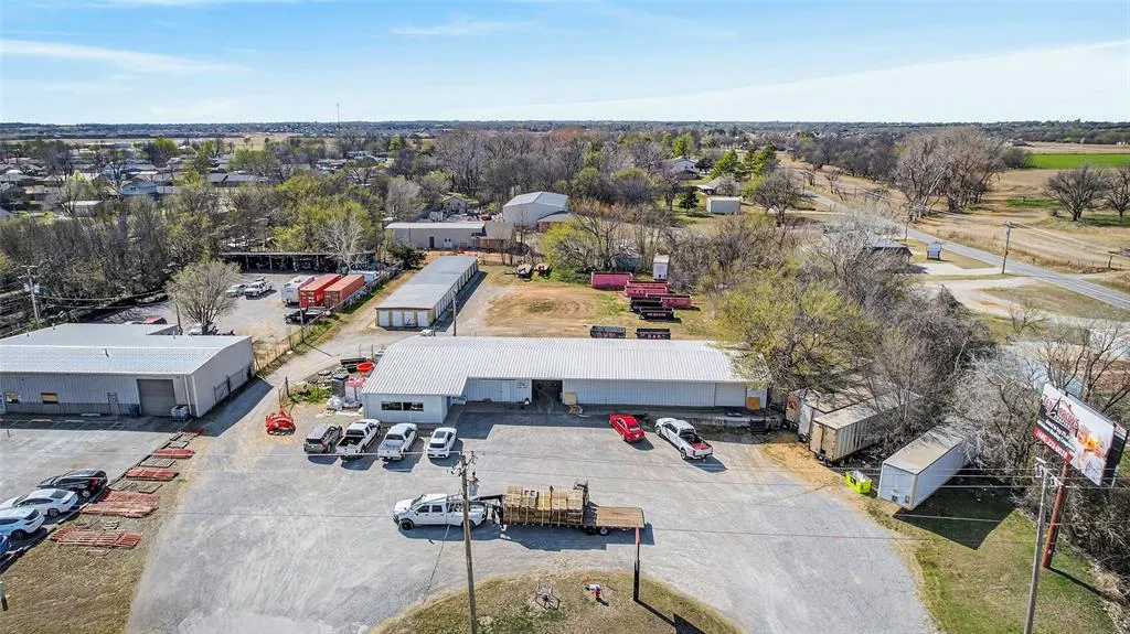 Photo 41 — 1505 N Main Street, Newcastle, OK 73065