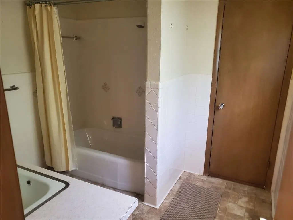 Photo 12 — 313 Bryan Avenue, Burns Flat, OK 73647
