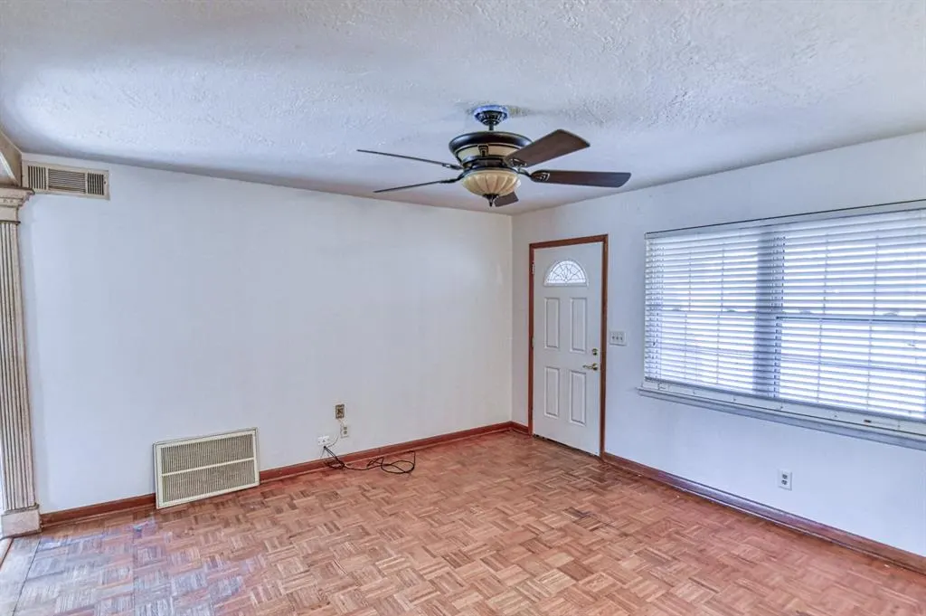 Photo 5 — 1810 Windsor Way, Norman, OK 73069