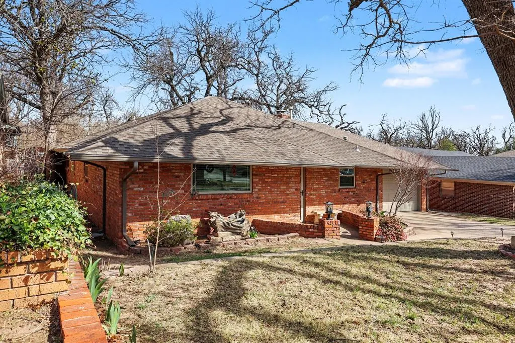 Photo 4 — 8117 NW 20th Terrace, Oklahoma City, OK 73127