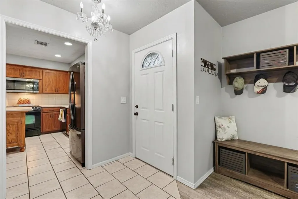 Photo 8 — 8117 NW 20th Terrace, Oklahoma City, OK 73127