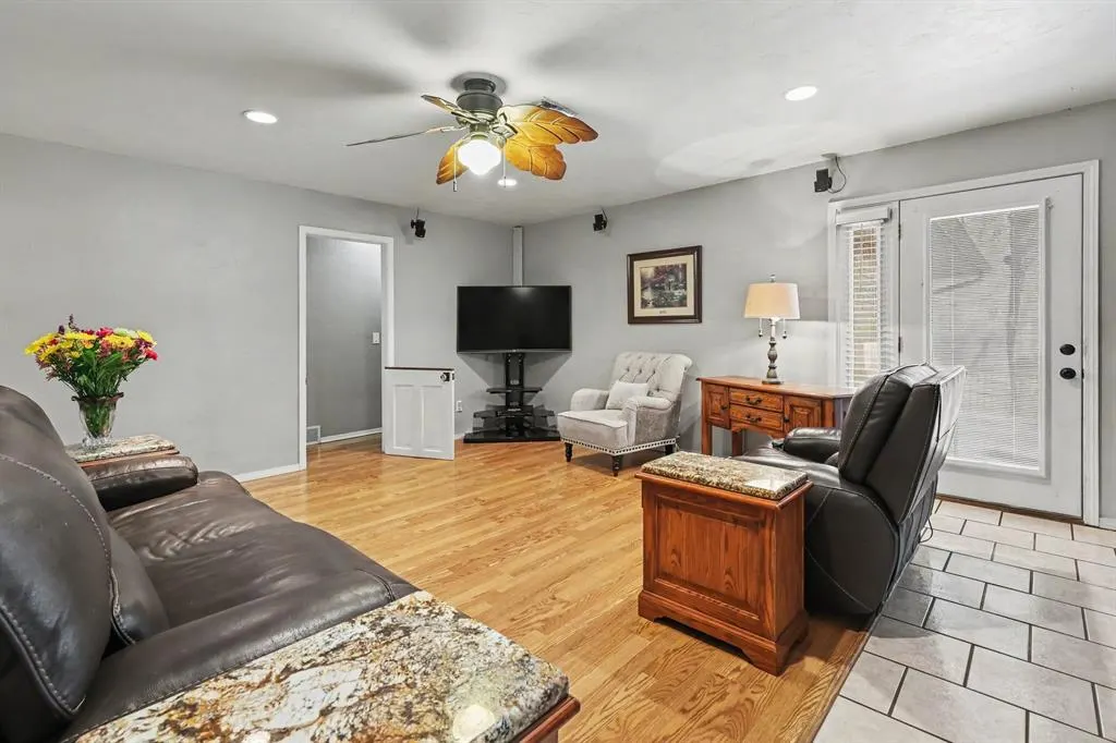 Photo 11 — 8117 NW 20th Terrace, Oklahoma City, OK 73127
