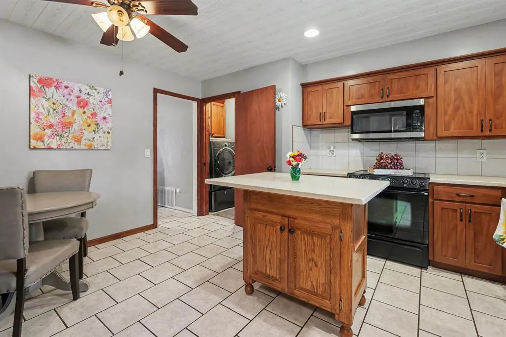 Photo 13 — 8117 NW 20th Terrace, Oklahoma City, OK 73127