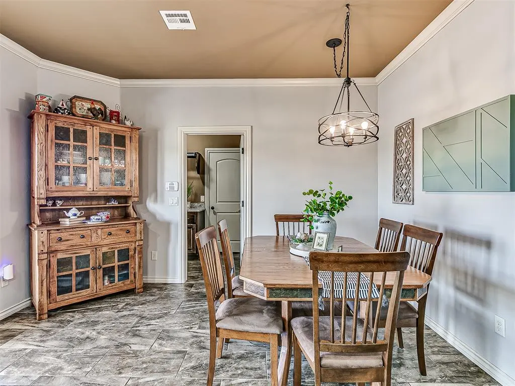 Photo 21 — 25096 Emerald Way, Cashion, OK 73016
