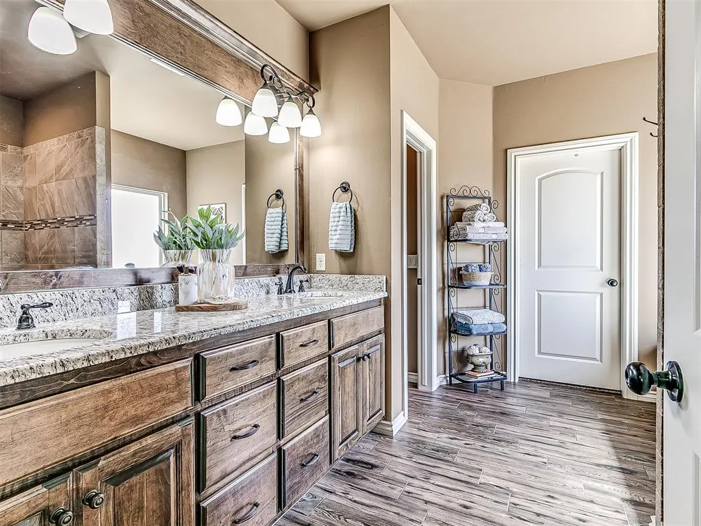 Photo 25 — 25096 Emerald Way, Cashion, OK 73016