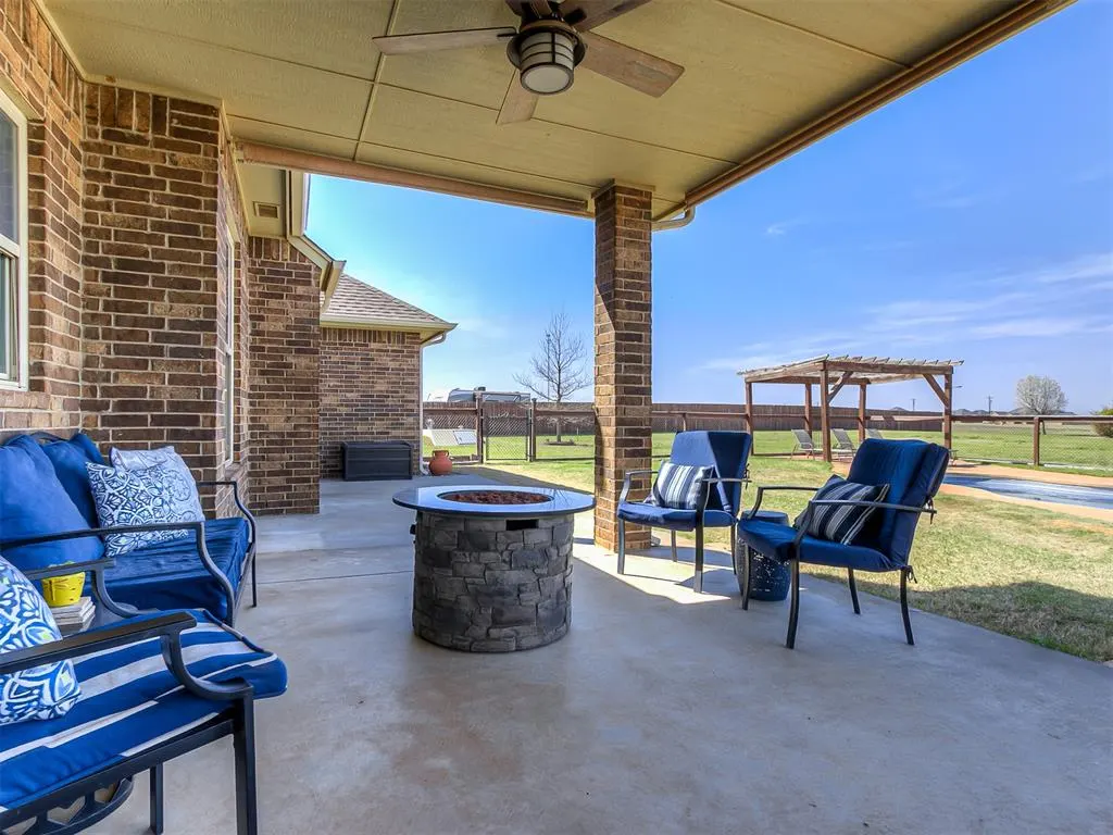 Photo 32 — 25096 Emerald Way, Cashion, OK 73016