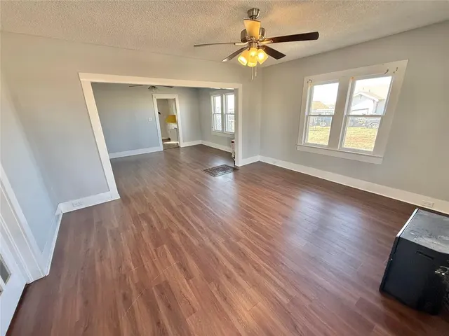 Front exterior — 114 S 5th Street, Sentinel, OK 73664