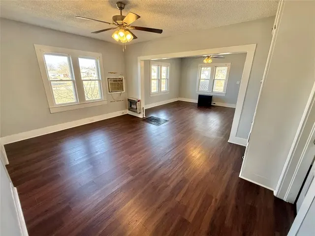 Photo 6 — 114 S 5th Street, Sentinel, OK 73664