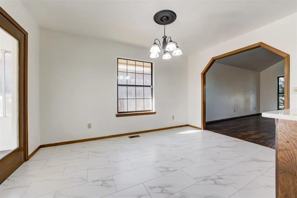 Photo 8 — 1908 Raquel Road, Edmond, OK 73003