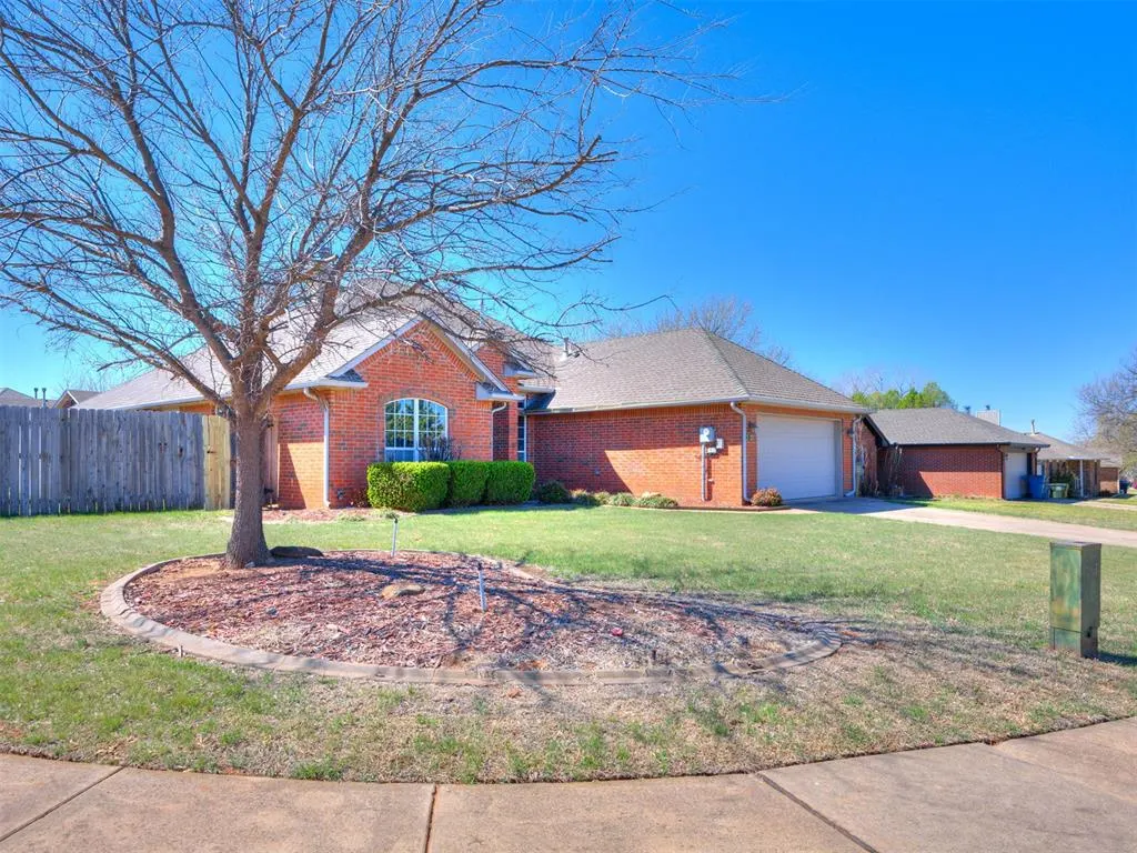 Photo 32 — 1720 Foxfire Road, Edmond, OK 73003