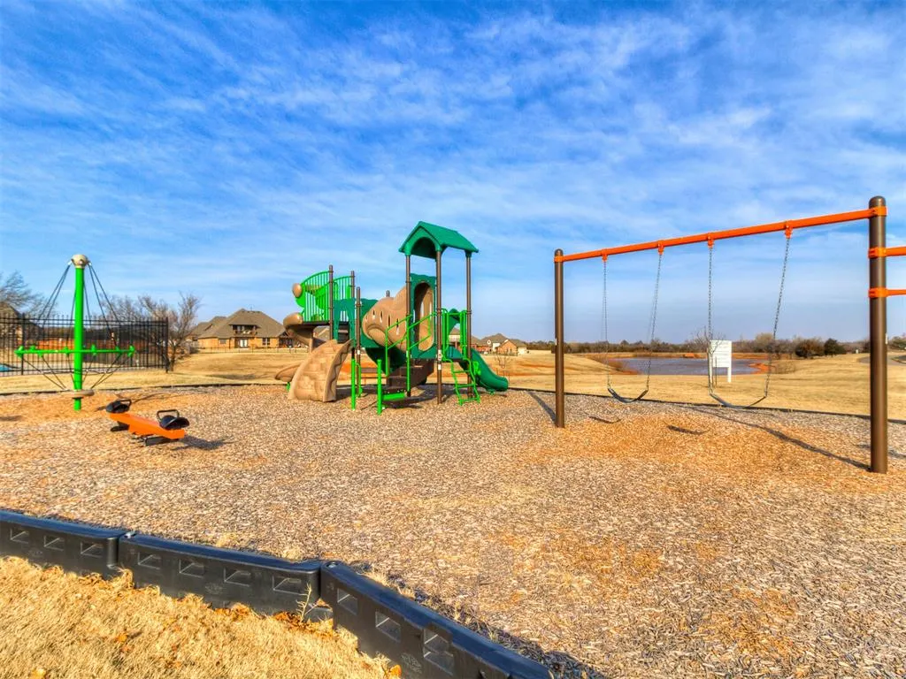 Photo 40 — 5200 Keystone Circle, Edmond, OK 73025