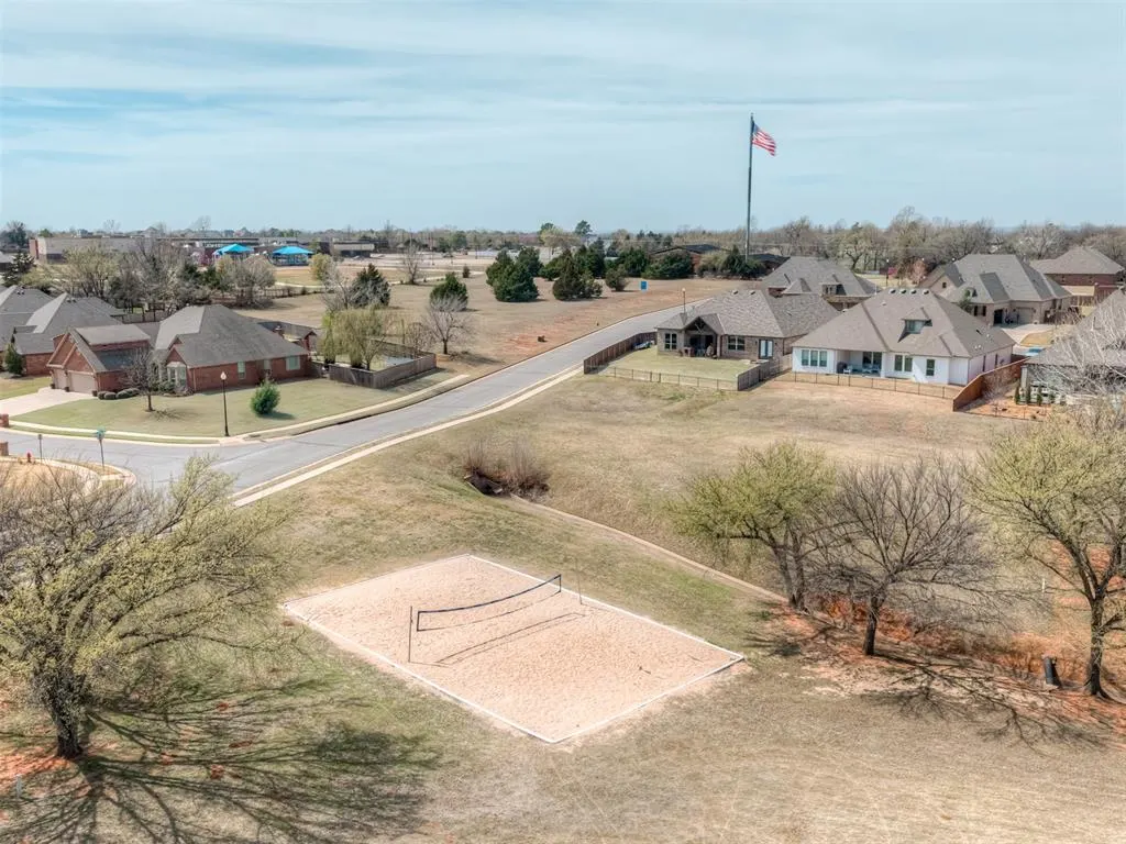 Photo 44 — 5200 Keystone Circle, Edmond, OK 73025