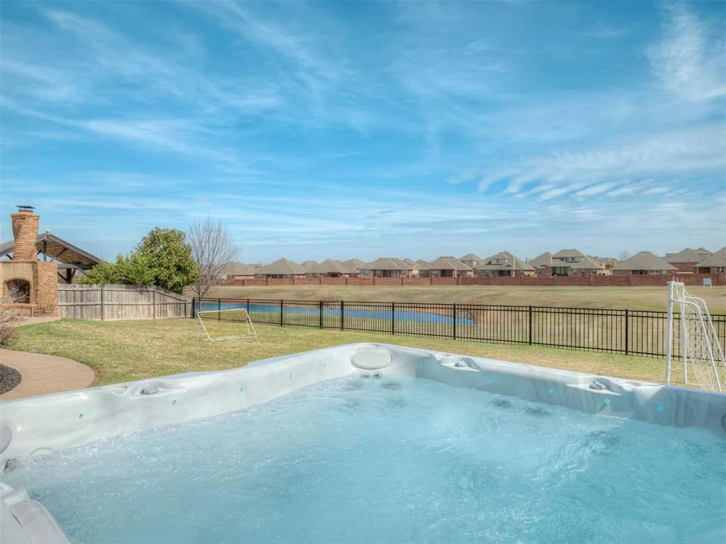 Photo 47 — 5200 Keystone Circle, Edmond, OK 73025