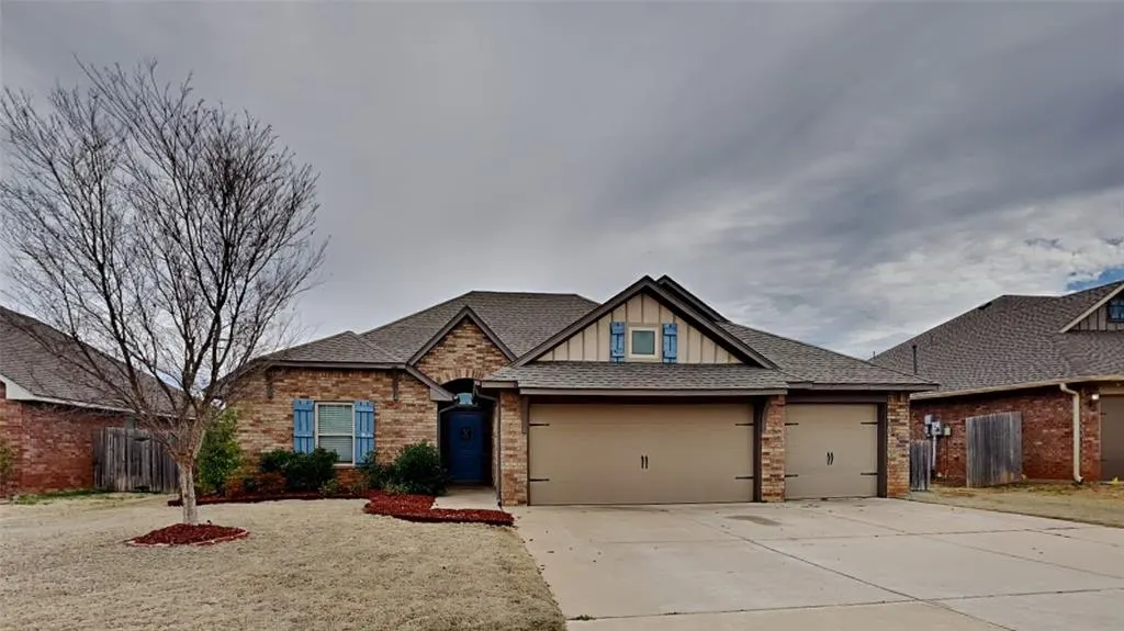 Photo 2 — 6520 Bent Wood Drive, Oklahoma City, OK 73169