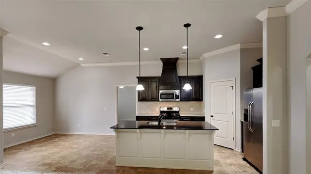 Photo 6 — 6520 Bent Wood Drive, Oklahoma City, OK 73169